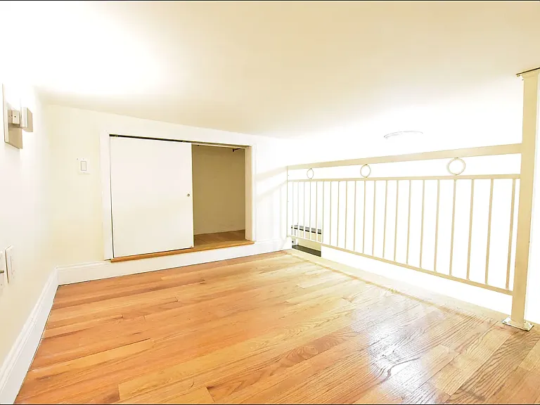 943 Columbus Ave #1B — Photo 3
