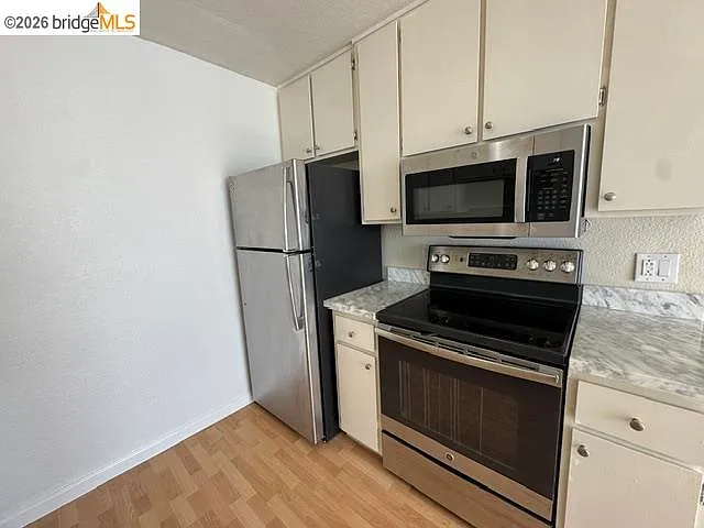 2701 Harvest Ln — Photo 12