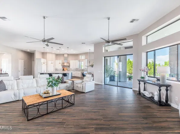 2813 W Carriage Drive, Phoenix, AZ 85086