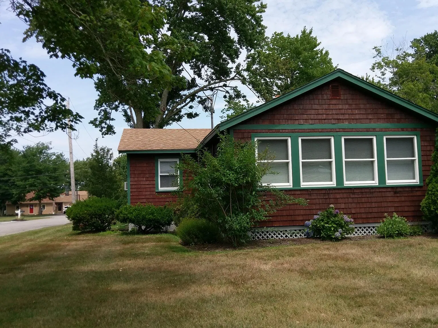 2 bed, 1012 sqft, $2,200 — Photo 3