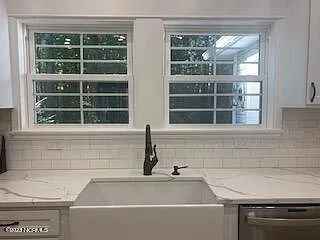 255 Bronwyn St — Photo 8