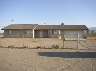 4555 Camellia Rd, Phelan, CA 92371