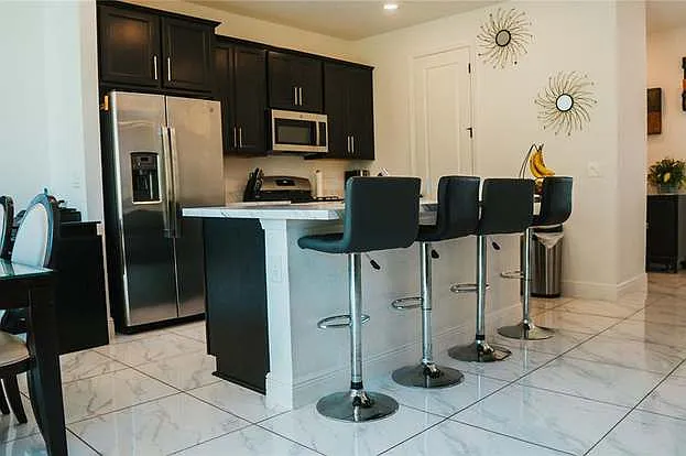 2499 Spring Breeze Dr — Photo 32