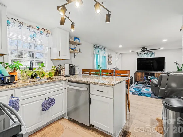 925 S Austin Rd, Marshville, NC 28103