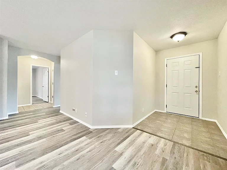 1909 Horizon Park Blvd — Photo 7