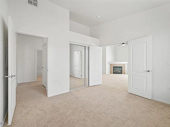 4th image of 3540 Cactus Shadow St #240