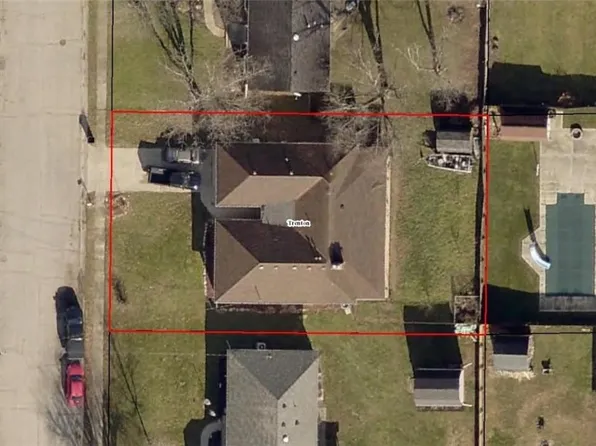 604 Meadow Ln, Trenton, OH 45067