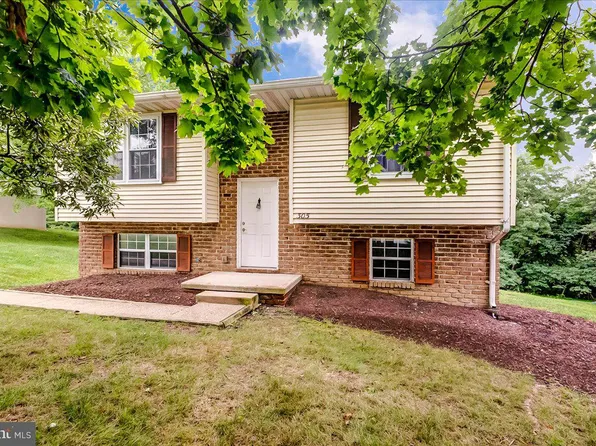 305 Luther Dr, Westminster, MD 21158