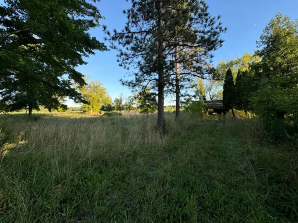 58759 36th Ave, Bangor, MI 49013