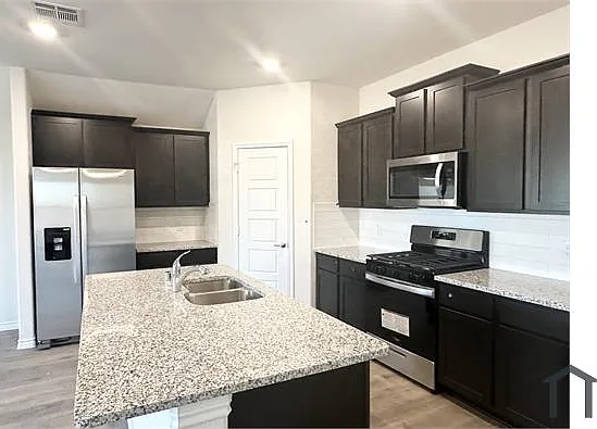7404 Alfriston Pl — Photo 2