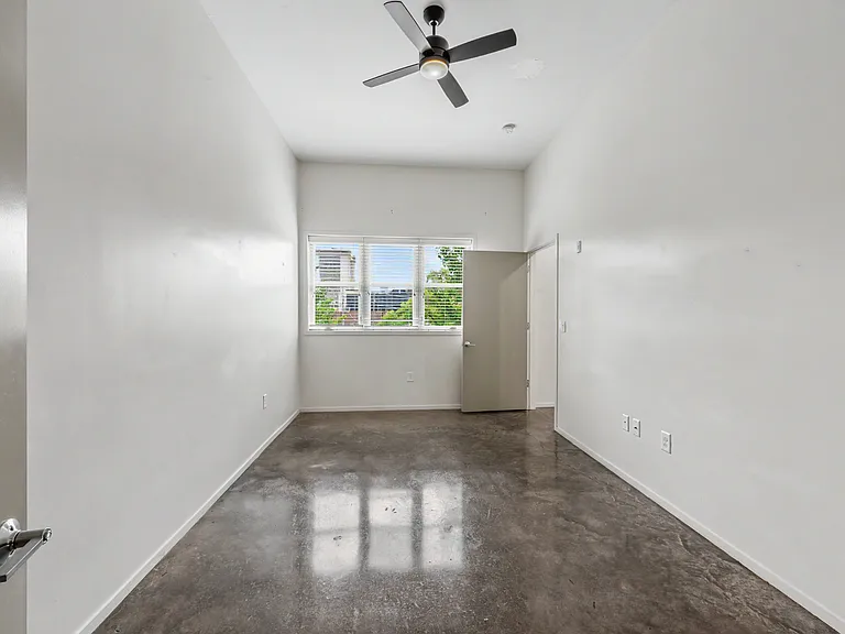 2100 Acklen Flats — Photo 12