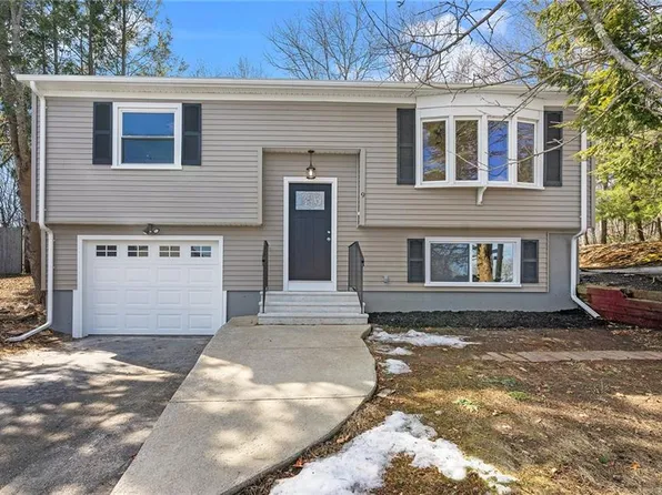 9 Camille Dr, Johnston, RI 02919