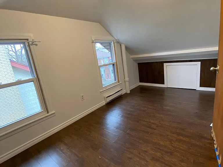 384 Detroit St — Photo 7