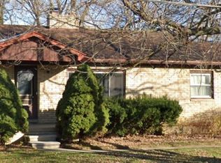 925 Colebrook Dr, Troy, MI 48083