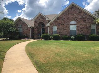 2035 37th St NE, Paris, TX 75462