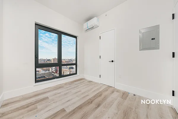 Rented by Nooklyn NYC LLC | media 54