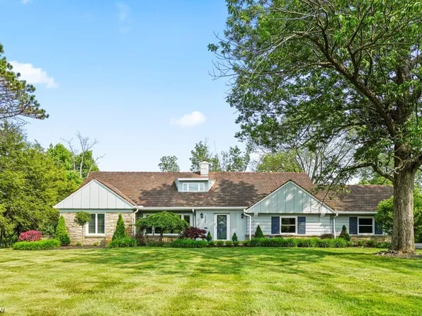 29026 Gates Mills Blvd, Pepper Pike, OH 44124