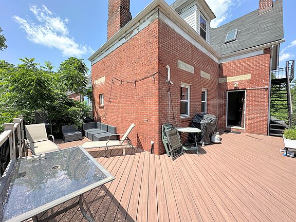 2nd image of 5504 Hays St #2