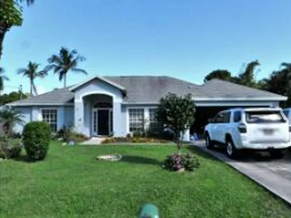 1825 SE Bowie St Room A, Pt Saint Lucie, FL 34952