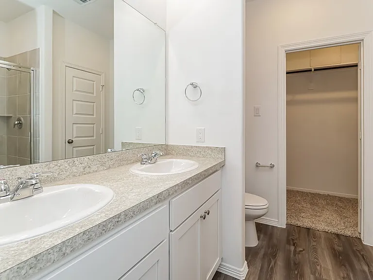 16750 Rover Ln — Photo 11