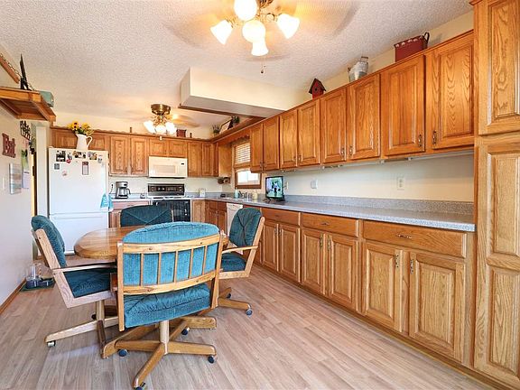 5th image of 4112 Sturgis Dr