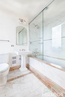 Rented by Mirador Real Estate | media 51