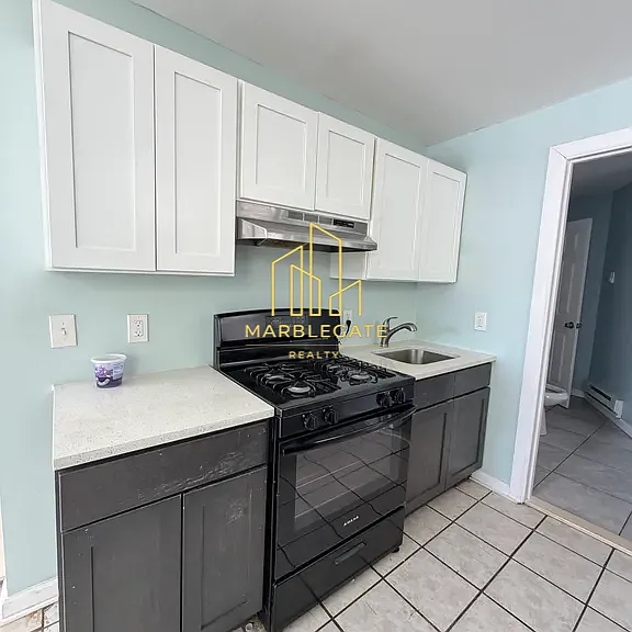 452 15th Ave #2E — Photo 1