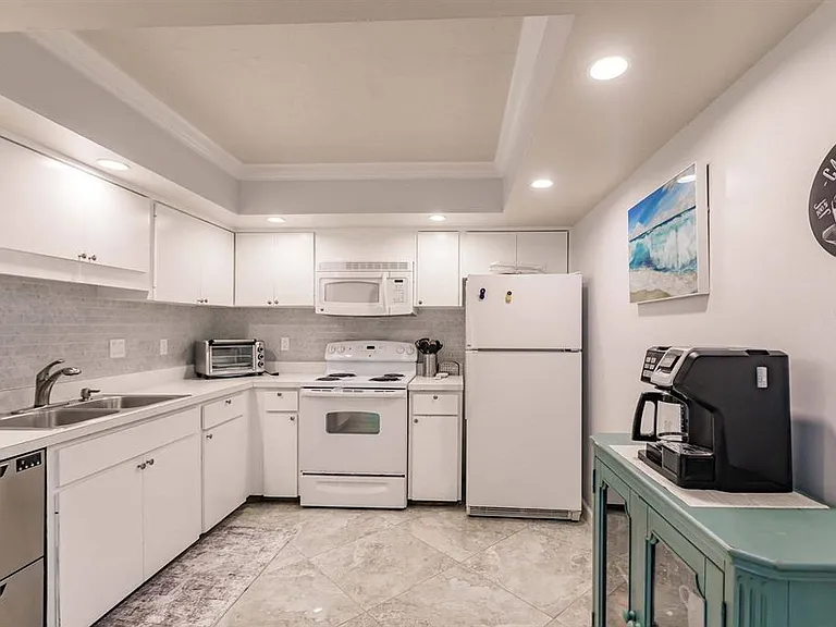 1200 E Peppertree Ln #206 — Photo 12