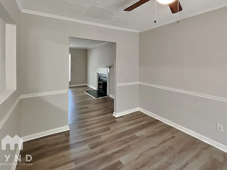2139 Victoria Pl — Photo 9