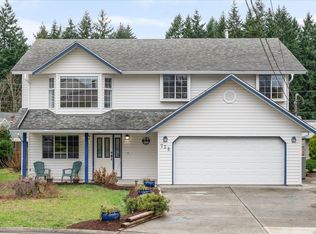 758 De Frane Ct, Ladysmith, BC V9G 1P1