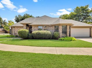 2734 Sedgeway Ln, Carrollton, TX 75006