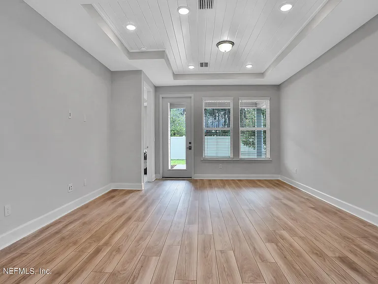 351 Millenia Dr — Photo 11