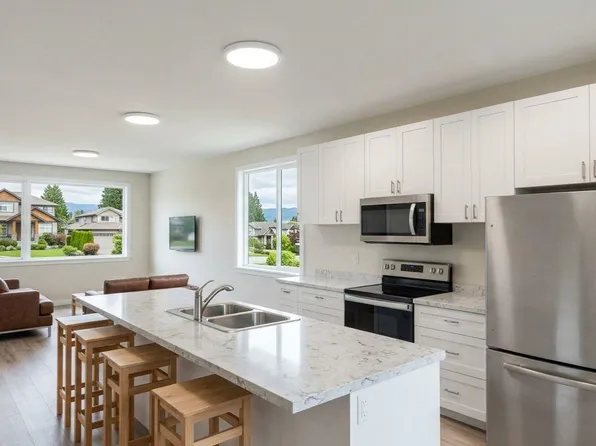 1417 Alder Dr #3, Pemberton, BC V0N 2L1