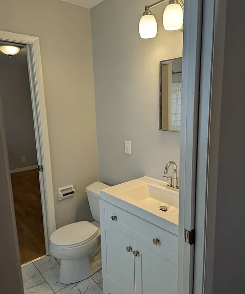 11827 W North Ave #3 — Photo 9