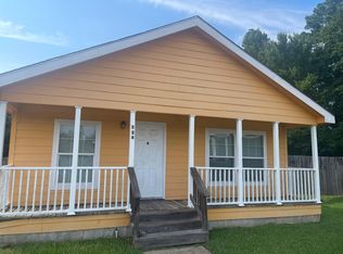 116 Varsity Dr, Huntsville, TX 77340