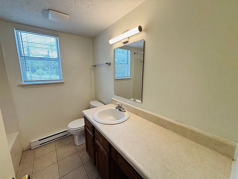 345 Wakeman Ct — Photo 12