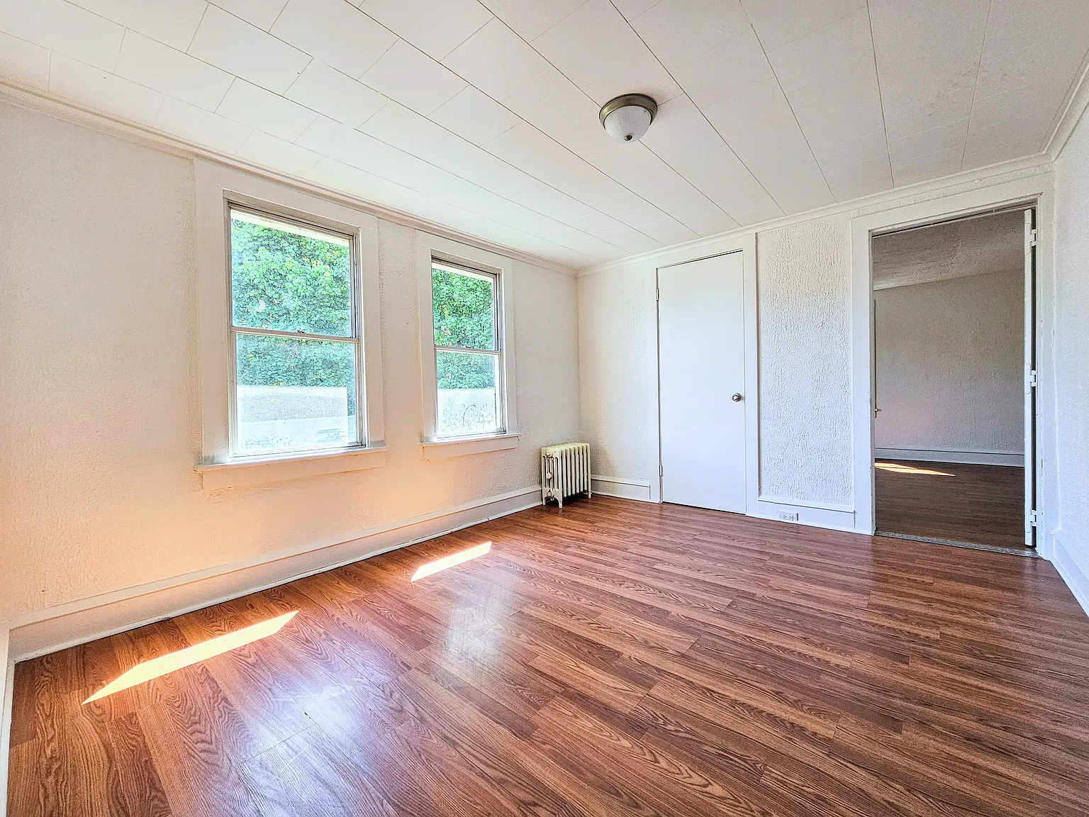2 bed, $1,200 — Photo 2