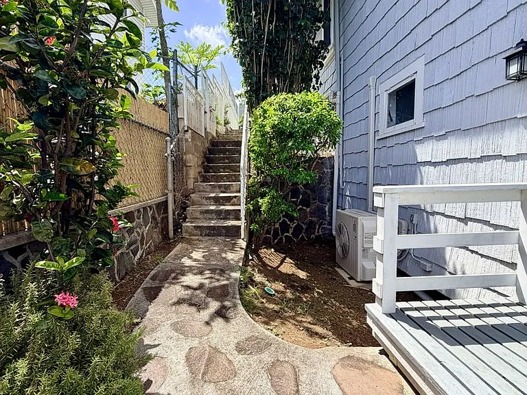 2013 Kakela Dr — Photo 4