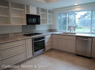 10657 Ranch View Dr, San Diego, CA 92131