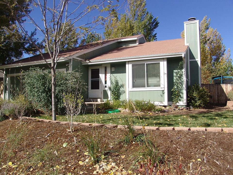 Sunny, South facing lot