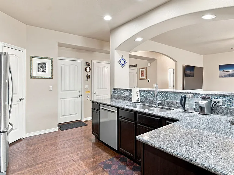 509 Wrangell Ln — Photo 14