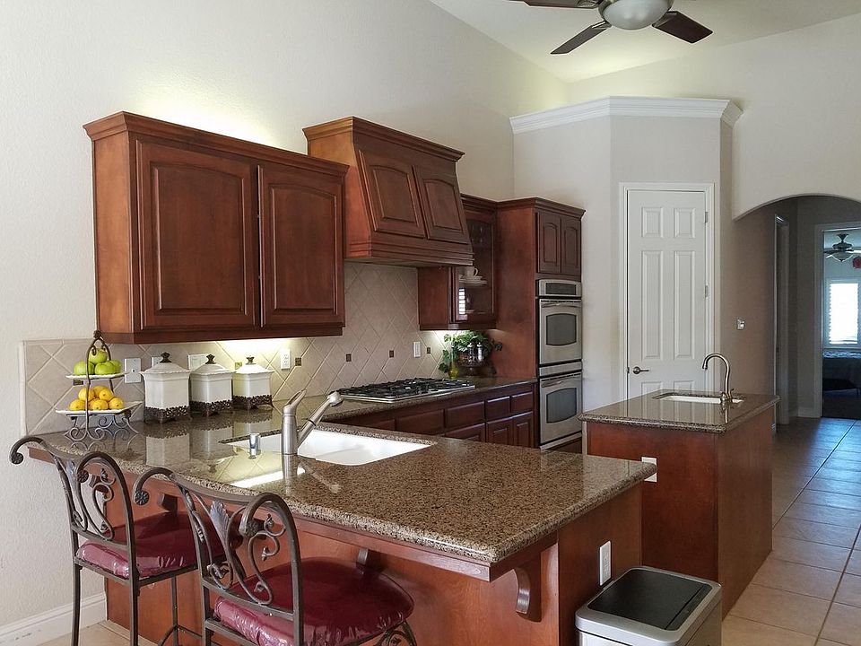 1st image of 649 W Pioneer Way