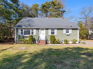 49 Martin St, Buzzards Bay, MA 02532