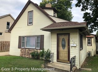 713 W Front St, Bloomington, IL 61701