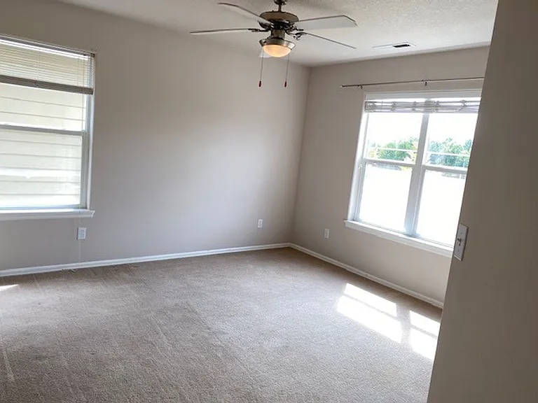 3311 SE Midvale Dr — Photo 20