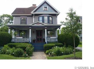 2 Lyon St, Naples, NY 14512