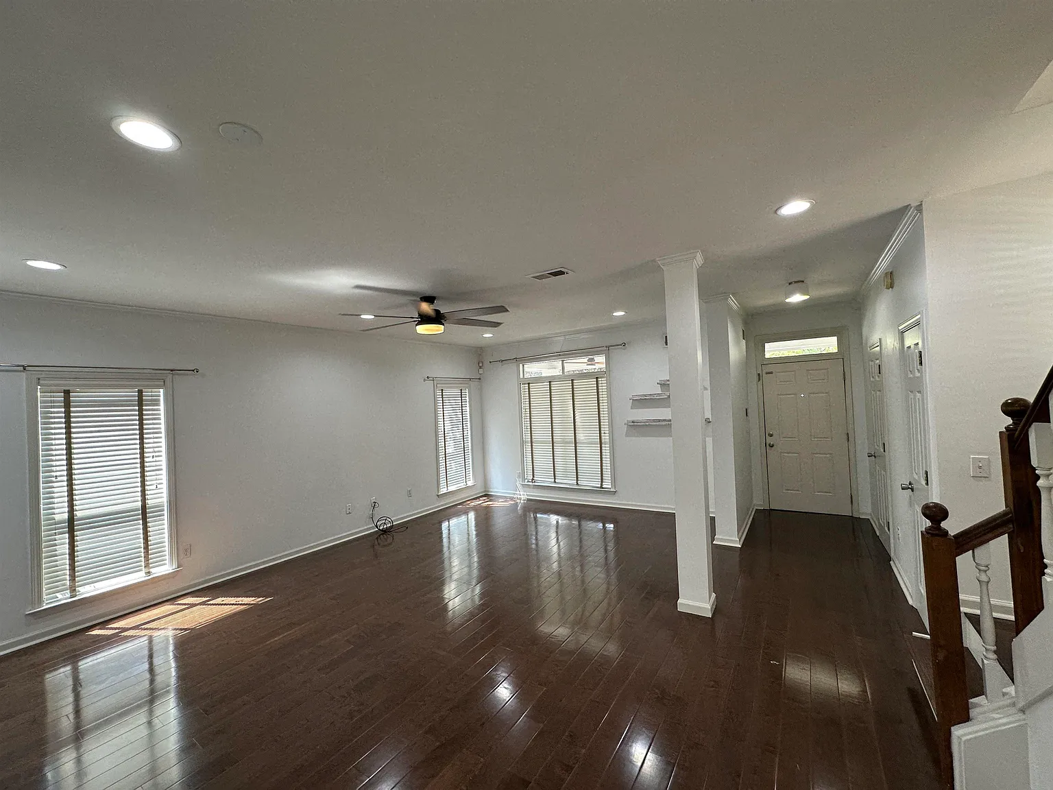 3 bed, 2.5 bath, 1755 sqft, $2,595 — Photo 3