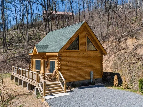 2823 Spurling Hill Way, Sevierville, TN 37862