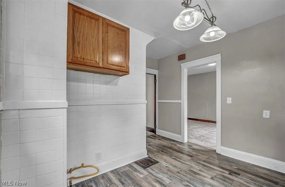 4 bed, 1.5 bath, $1,800 — Photo 3