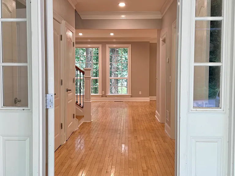 2041 English Ln — Photo 8